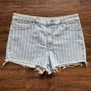Wrangler 33" Size 12 Western High Rise Boho Festival Cowgirl Striped Denim Short